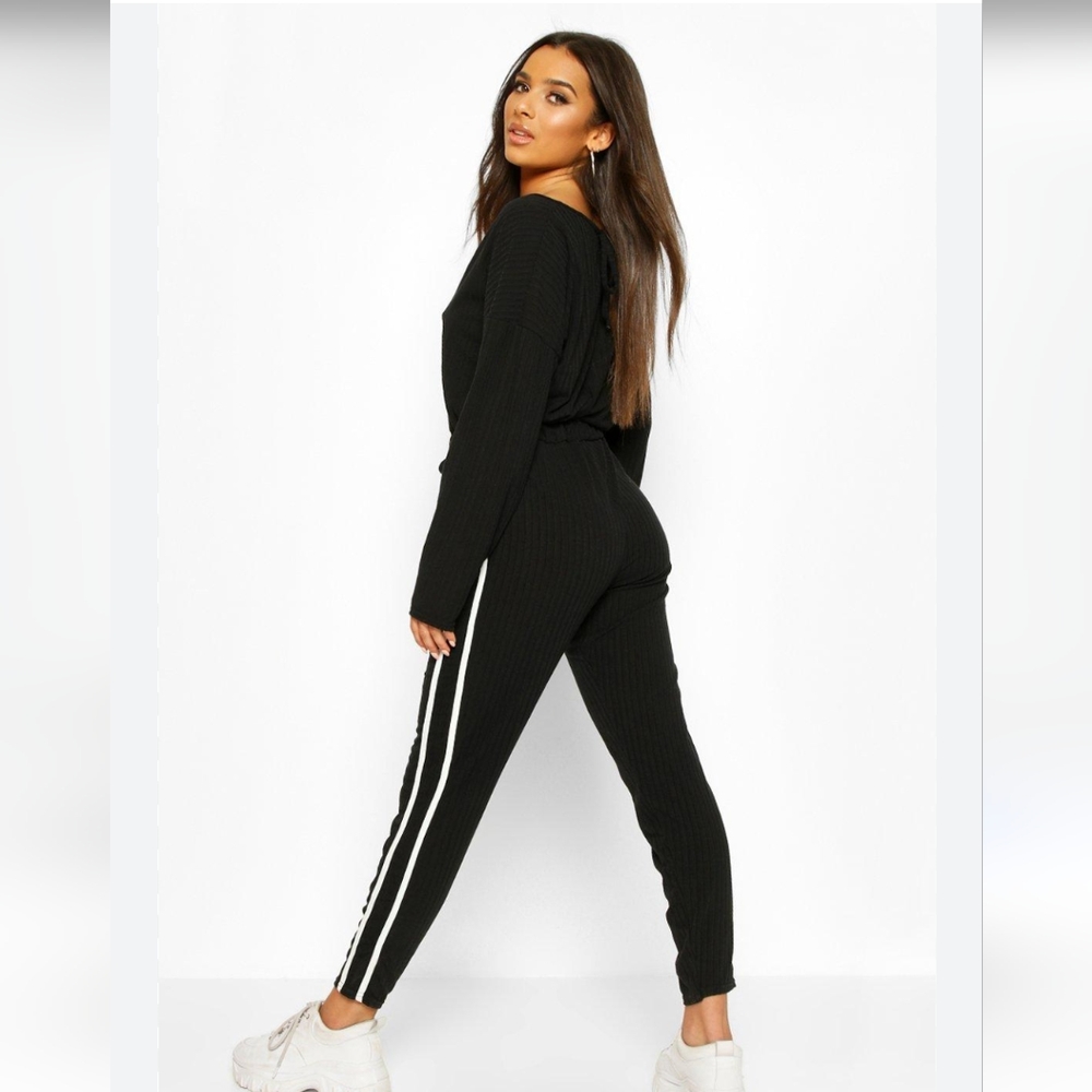 ❤️🌟NWT Boohoo One Piece Jumpsuit Romper Stripe Outfit